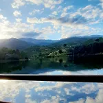 El Sueno De La Pintora, Al Lado De Piscinas *