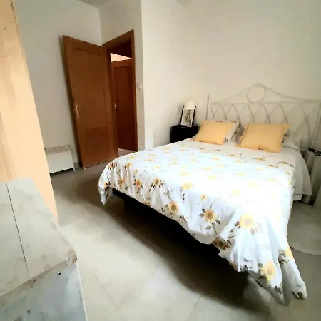 El Sueno De La Pintora, Al Lado De Piscinas * آريناس دي سان بيدرو